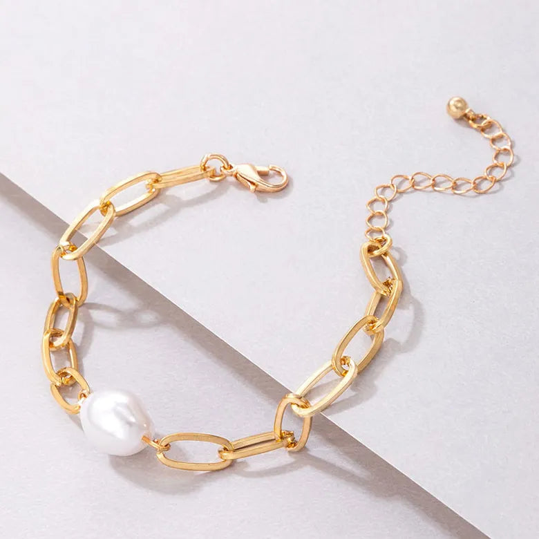 Big Pearl gold style bracelet